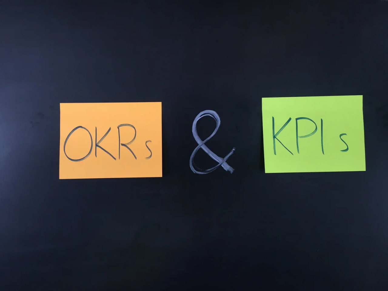 (KPIs) لقياس الصحة و(OKRs) لقياس الطموح