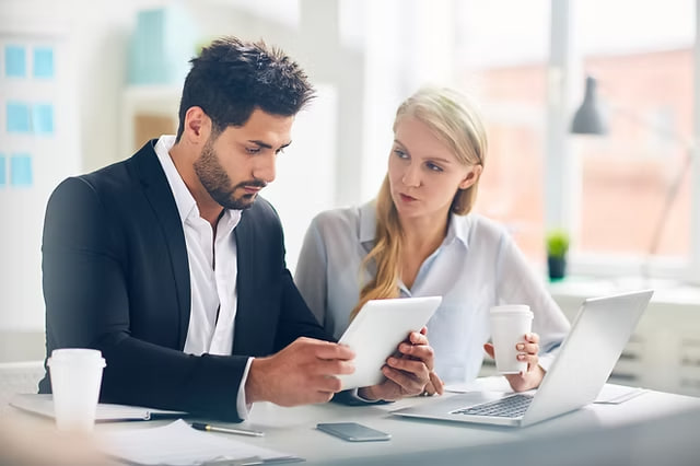 Signs to Withdraw Before Signing the Contract