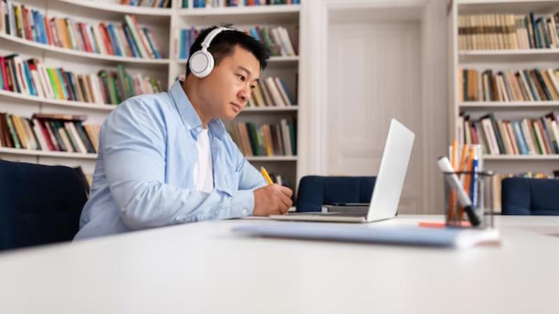 Trainer vs. Facilitator: The New Standard of Impactful Training