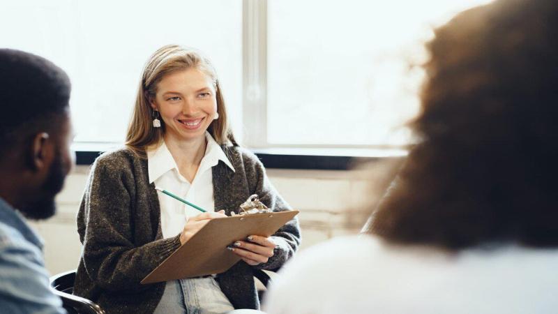 كيف تحصل على عملاء كوتشينغ الحياة؟