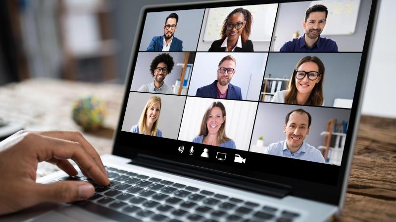 Virtual Vs In Person Coaching? The Real Question Leaders Should Be Asking And Where AI Fits In?