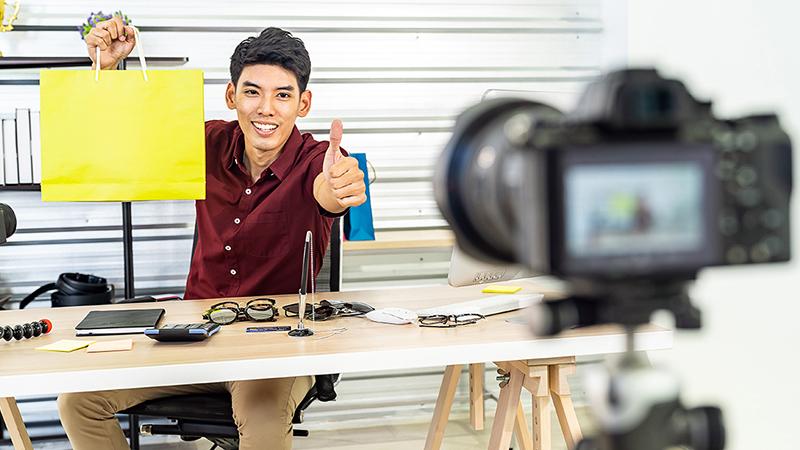 5 خطوات لتطوير استراتيجيتك للتسويق بالتعاون مع المؤثرين