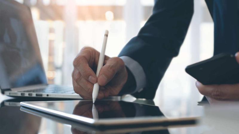 توقيع رسائل البريد الإلكتروني الإحصاءات الأساسية لعام 2023