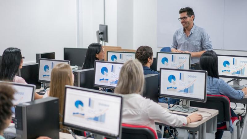 The Art and Science of Evaluating Training Effectiveness: Cutting-Edge Trends for 2025