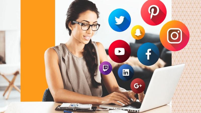 استراتيجيات التسويق عن طريق وسائل التواصل الاجتماعي المدمجة بالتجارة -Social Commerce- دليل شامل