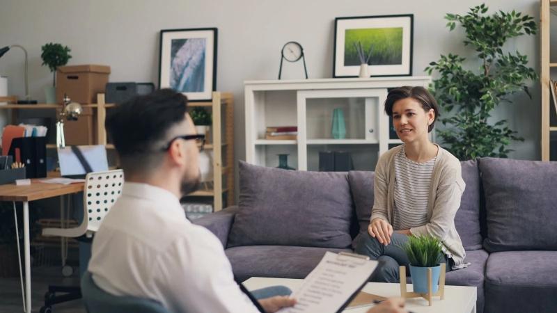 مقاومة التغيير السلوكي عند العملاء: تحليل الأسباب والنتائج من منظور الكوتشينغ