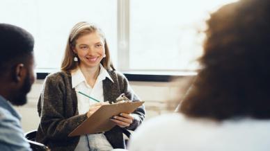 كيف تحصل على عملاء كوتشينغ الحياة؟