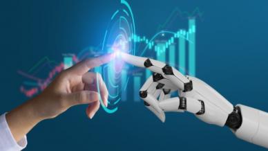 Artificial Intelligence and Habit Tracking: A Threat to Human Coaching?