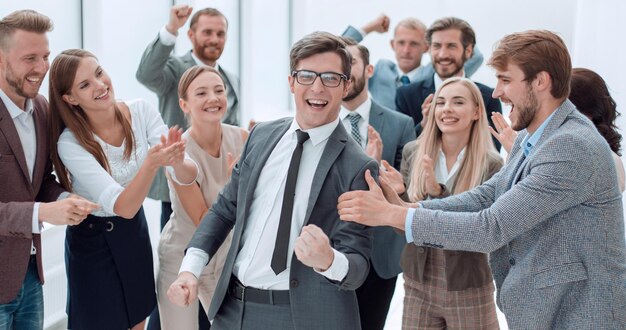 القائد الناجح