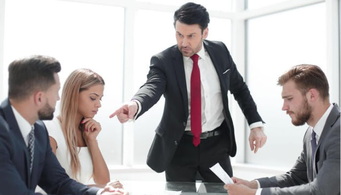 تكلفة الخوف، وكيف يرتبط بالشلل التحليلي؟ تكلفة الخوف، وكيف يرتبط بالشلل التحليلي؟