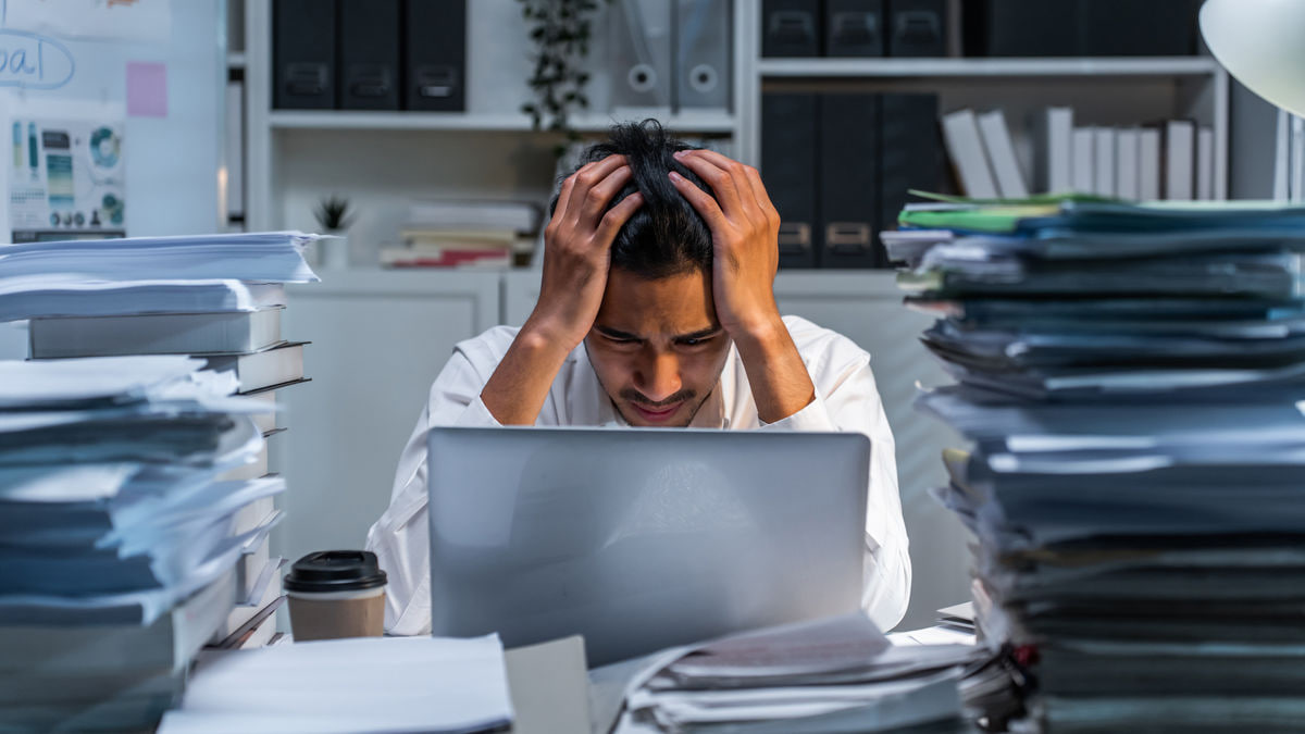 قانون باركنسون